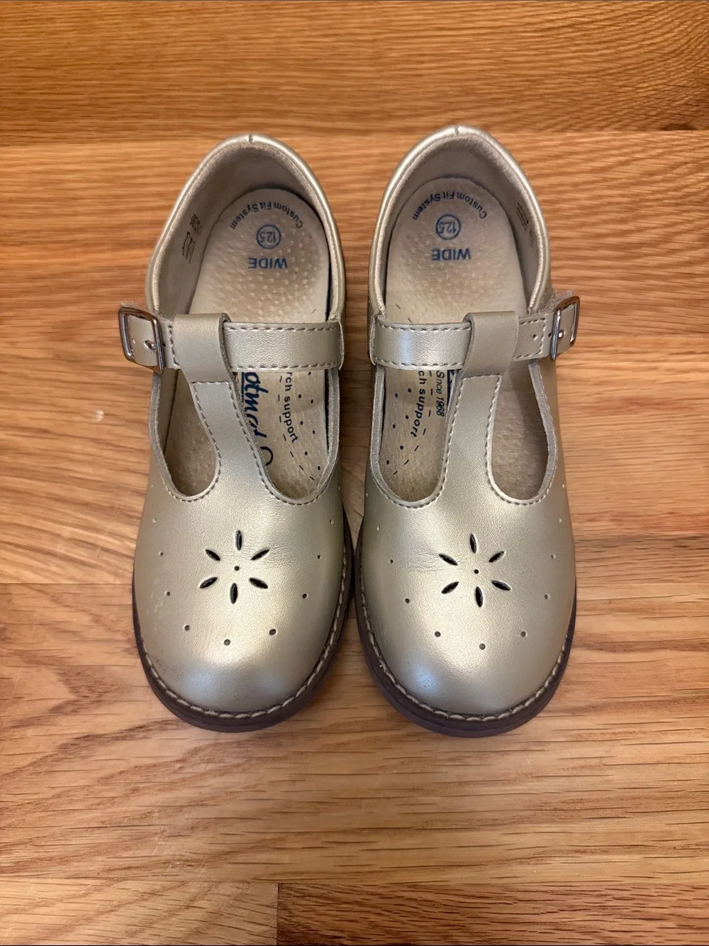 Footmates Girls Metallic Gold T-Strap Mary Jane Kids Shoes